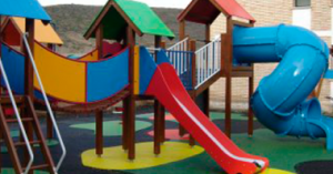 ContractPool empresa especializada en construccion mantenimiento y reforma de piscinas spas instalaciones deportivas pistas de tenis padel parques infantiles productos para piscinas